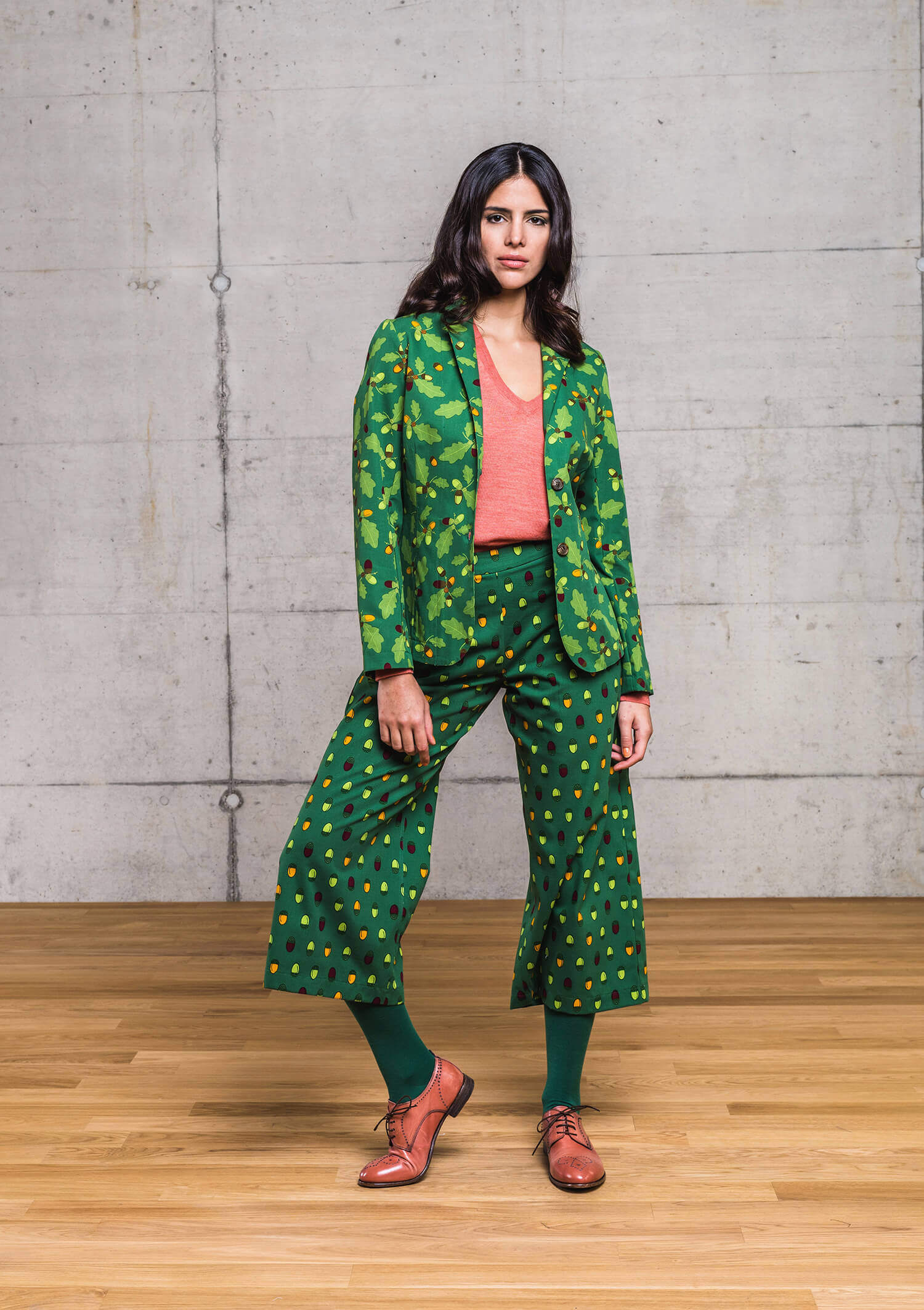 Acorn with leaves- Blazer & Pants