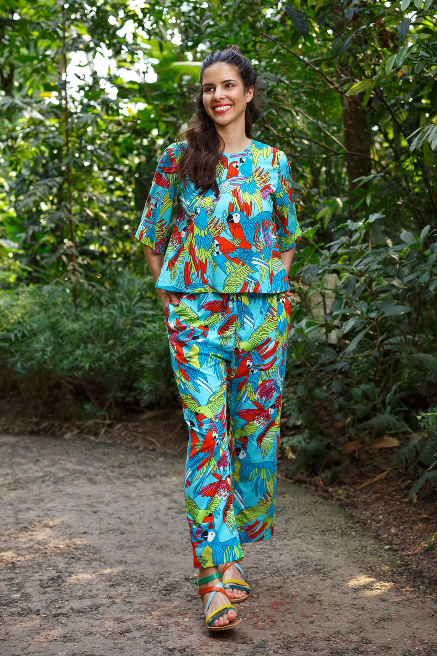 PARROT- BLOUSE & Pants