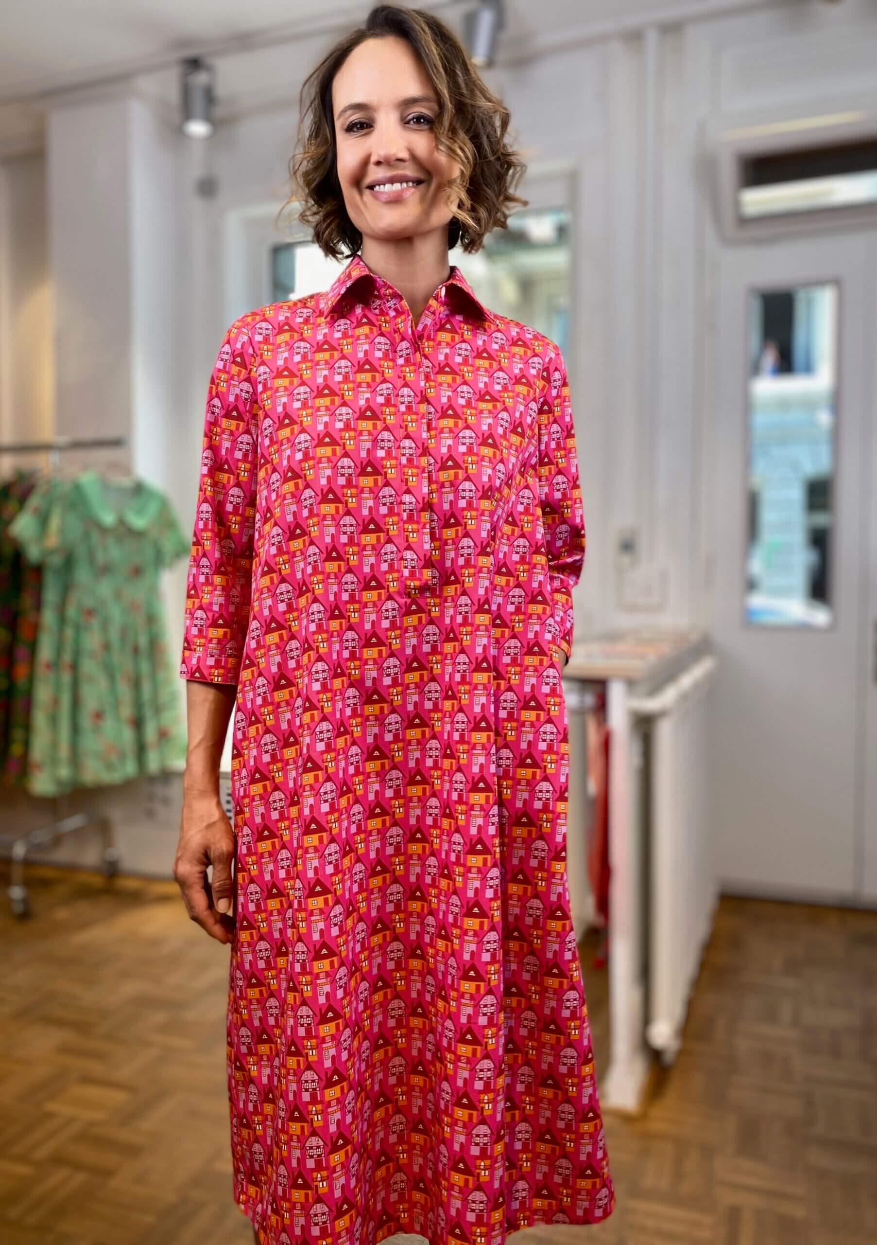 Homes- Shirt Long with Media Sleeves