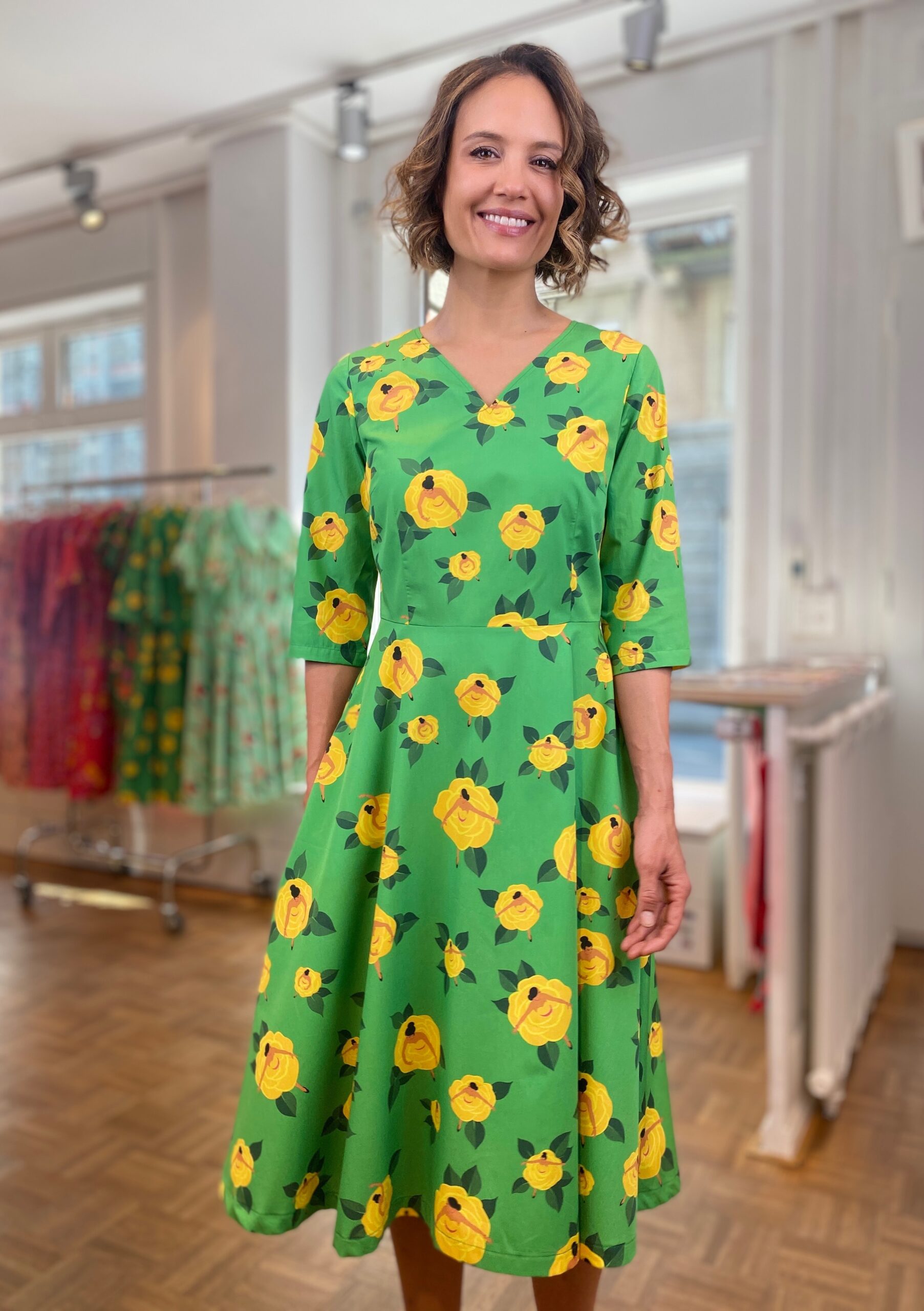 Dance Roses-Dress V Neck