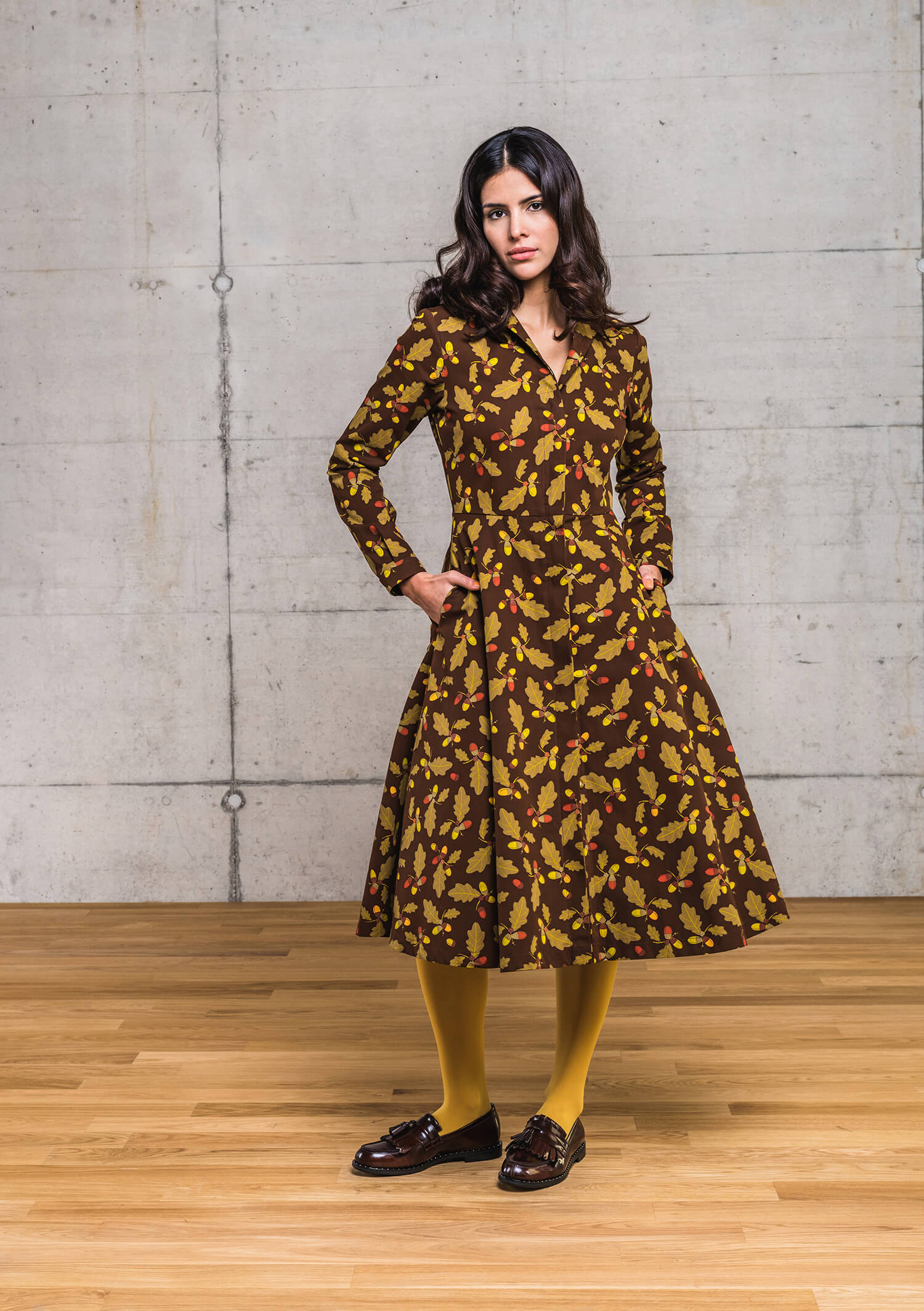 Acorn with leaves – Dresspants