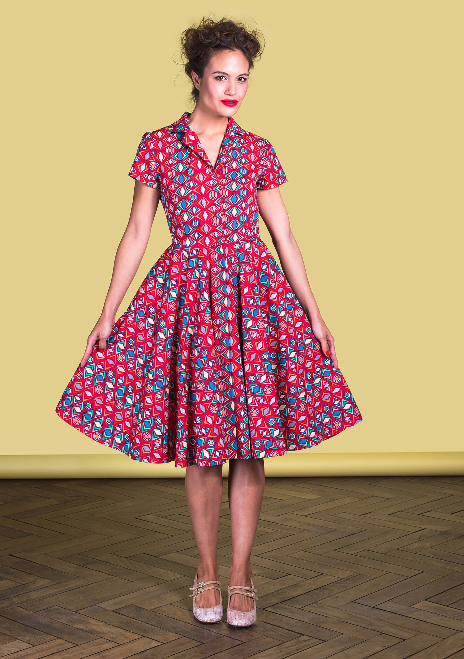 Diamonds- Dress Globo