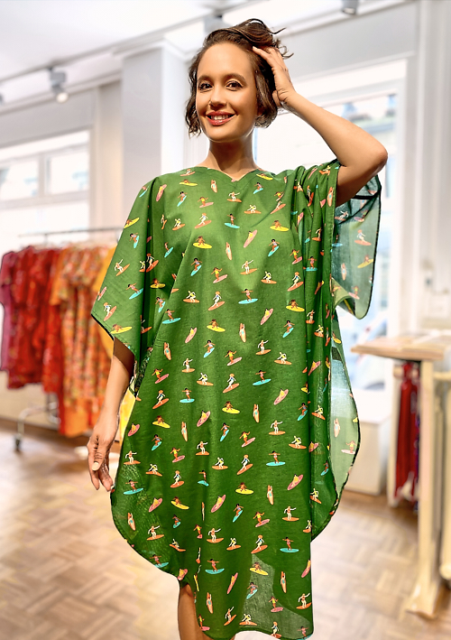 Surfing Women-Kaftan Round