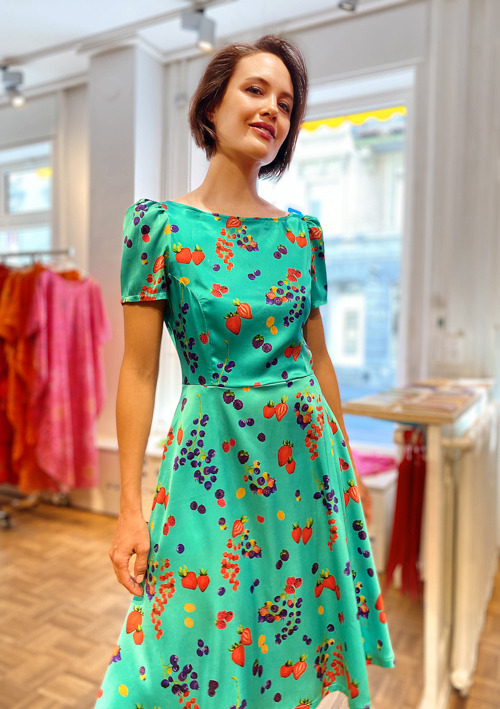 Berries-Silk Dress with puffy sleeves