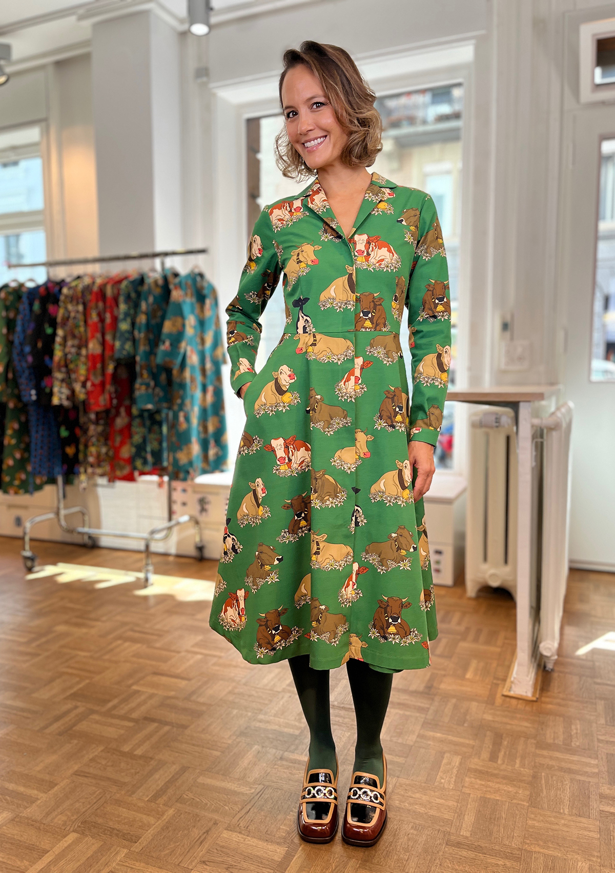 COWS-DRESS WITHOUT PANTS