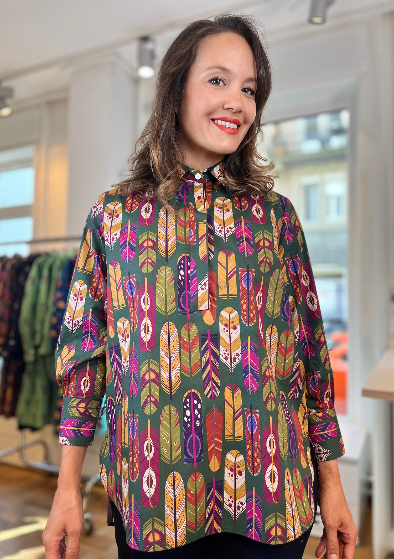 FEATHERS-OVERSIZE SHIRT