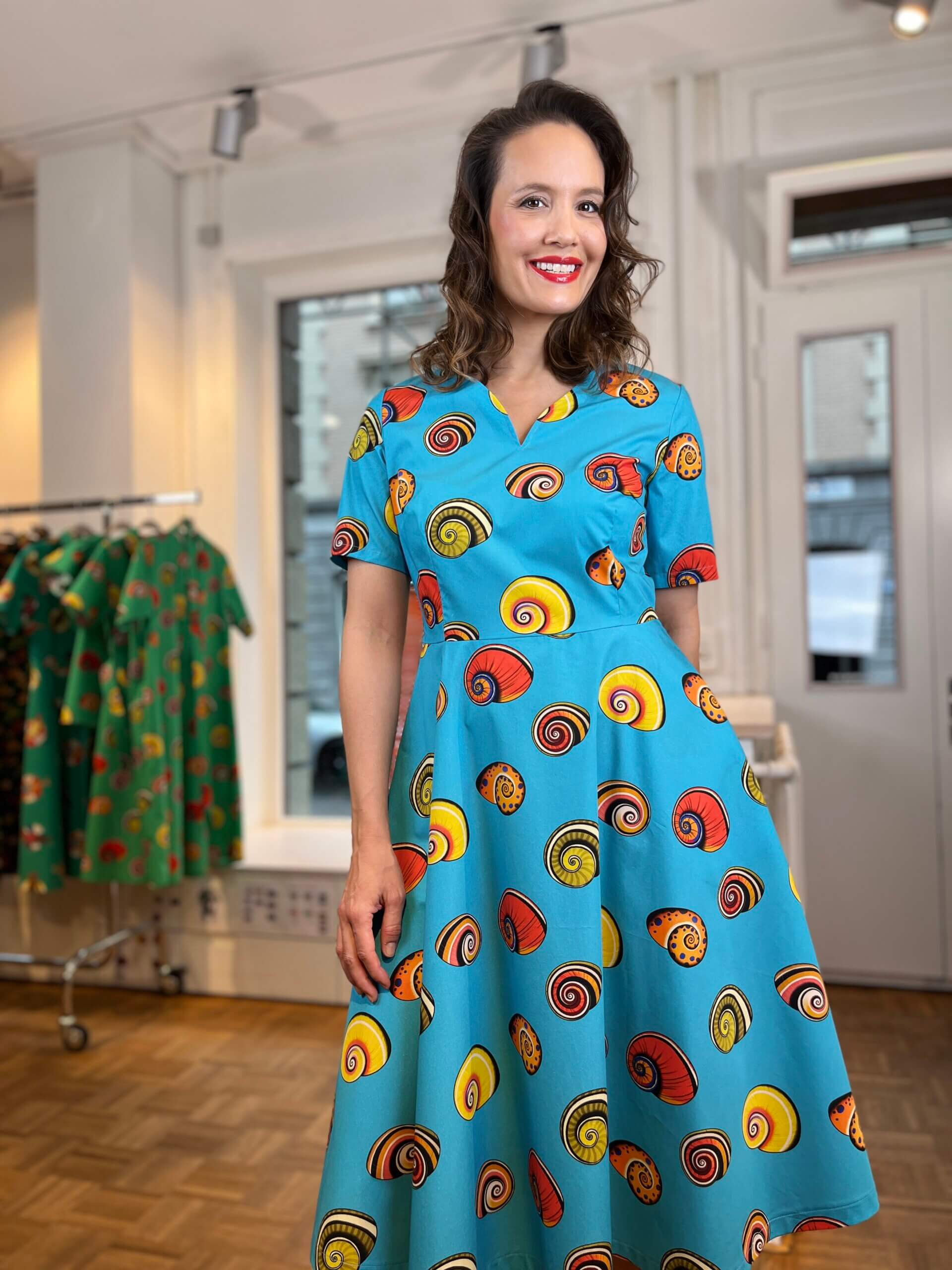 Cuban Snail House-Dress with V Neck
